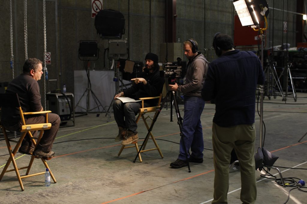 Keanu Reeves hizo un excelente documental sobre cine: Side by Side 9 Side by Side, un documental de Keanu Reeves.